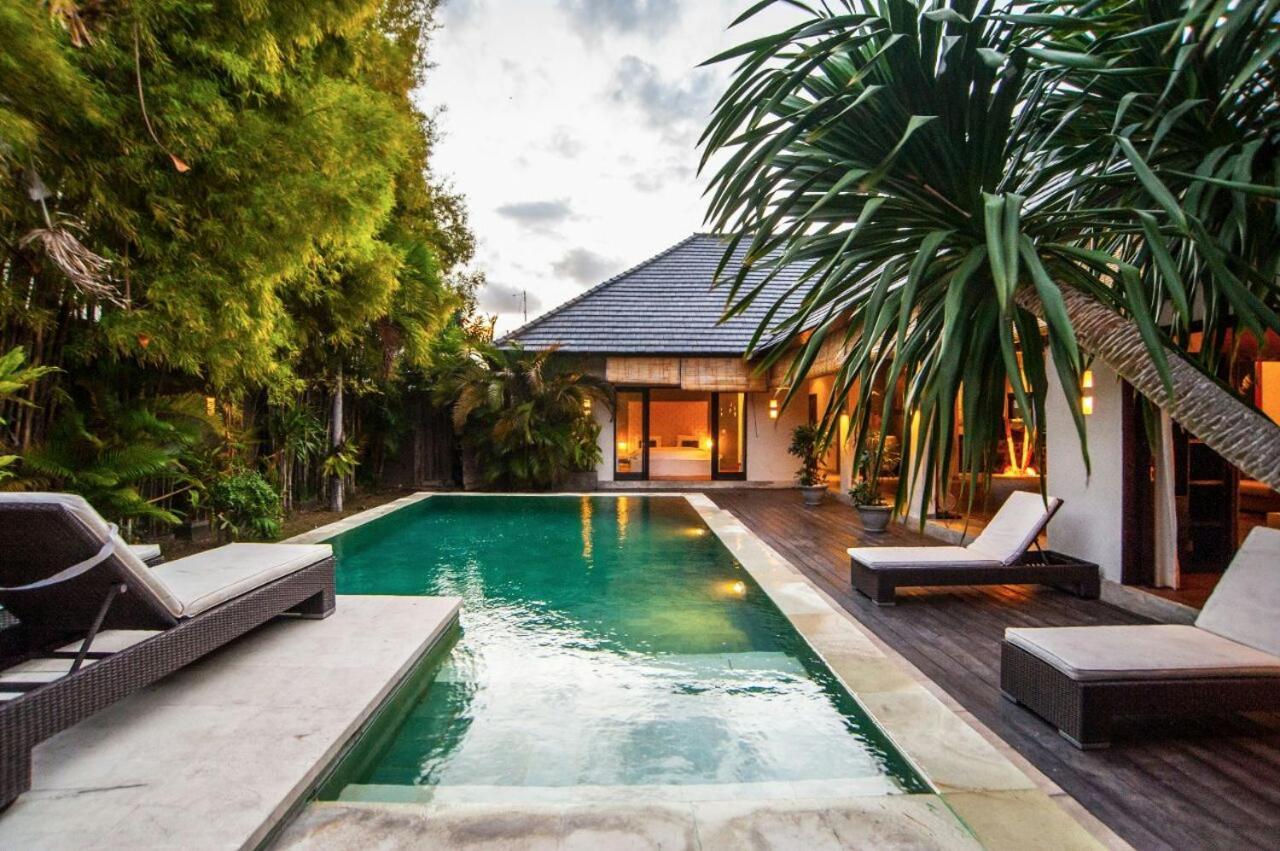 Seminyak Villa Bagian luar foto