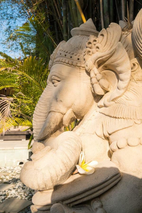 Seminyak Villa Bagian luar foto
